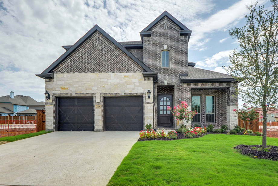 West Park Villas luxury new homes in Plano, TX