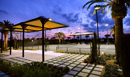 With 7 Har-Tru tennis courts and one exhibition court, tennis is an integral part of the recreational activity and sports focus at Parkland