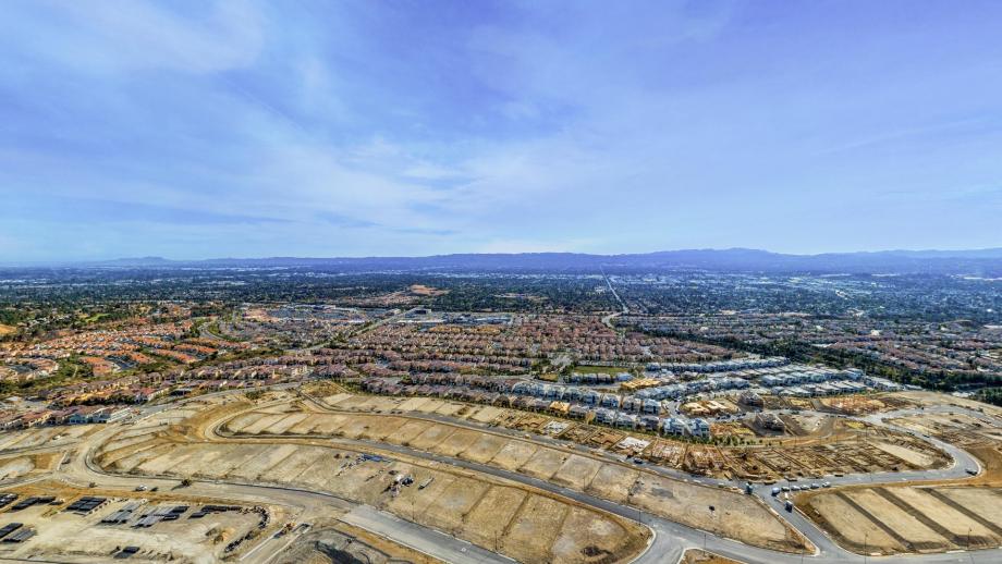 New Home Community Westcliffe at Porter Ranch Summit Collection in