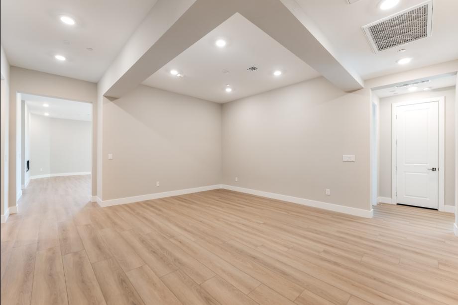 Lovely, separate dining area