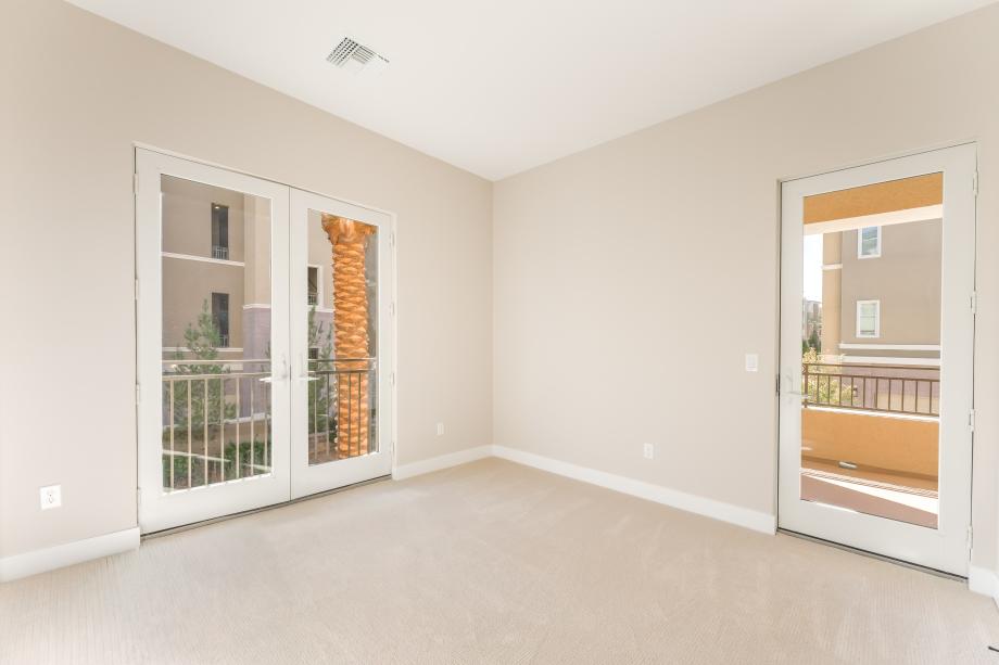 Abundant natural light