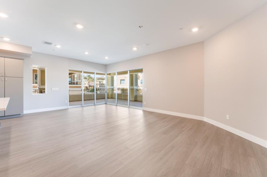 Large open great room with corner pocket sliding doors