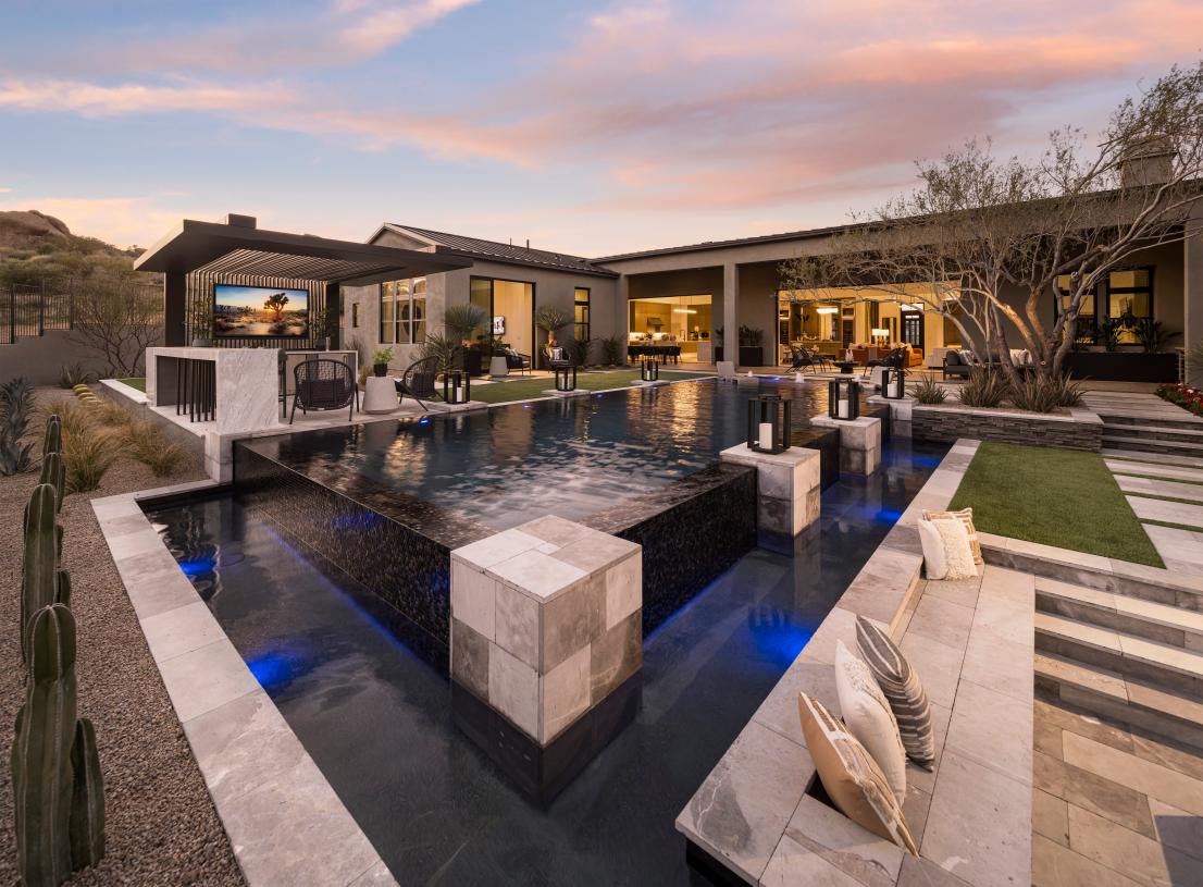 Expansive home sites with incredible mountain views