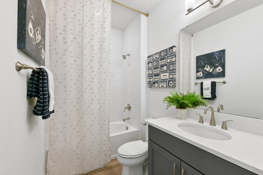 A well-placed guest bath with polished appeal