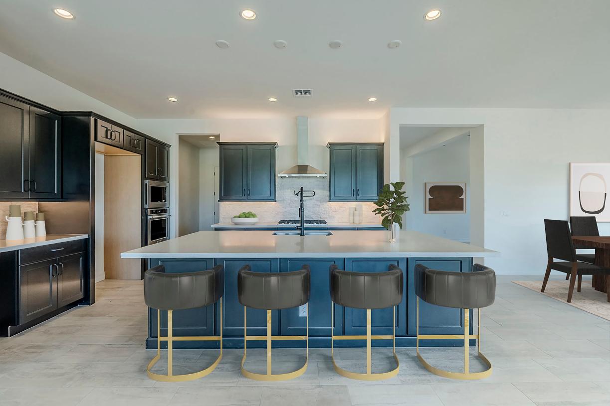 Stunning kitchen with upgraded cabinets