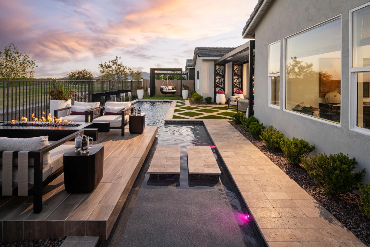 Gorgeous backyard space with firepit