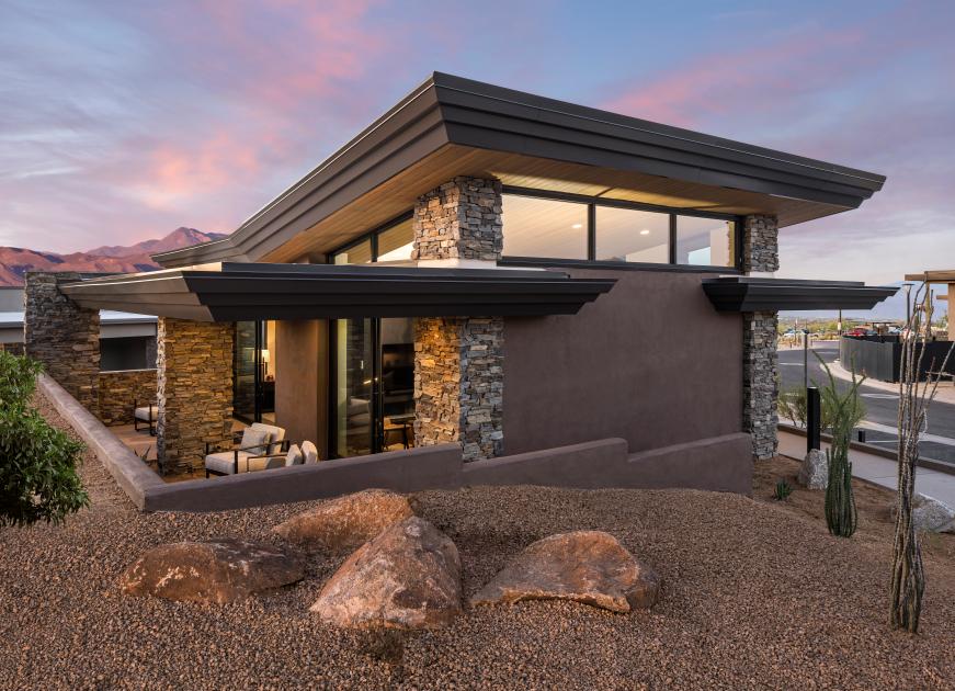 Lock-and-leave cottage with striking desert contemporary architecture