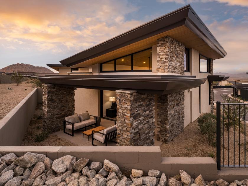 Lock-and-leave cottage with striking desert contemporary architecture