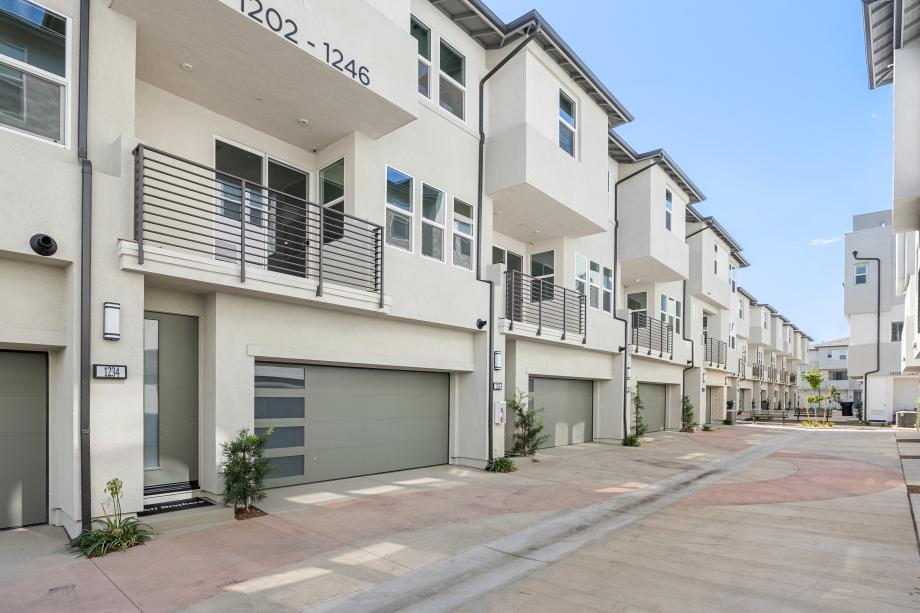 Quick Move-In Homes for sale in California by Toll Brothers