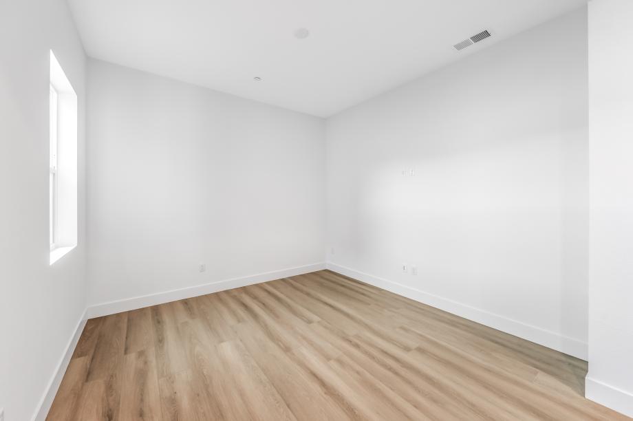 Versatile flex room ideal to suit your needs