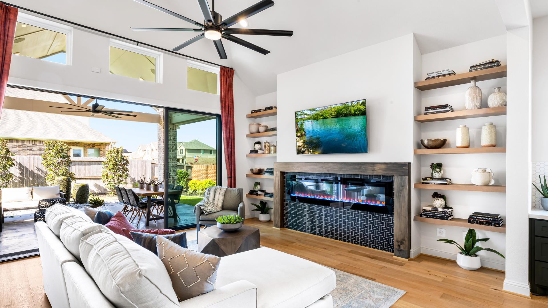Lavaca Model Home Design in Toll Brothers at Sienna - Villa Collection - Toll Brothers At Sienna Villa Collection