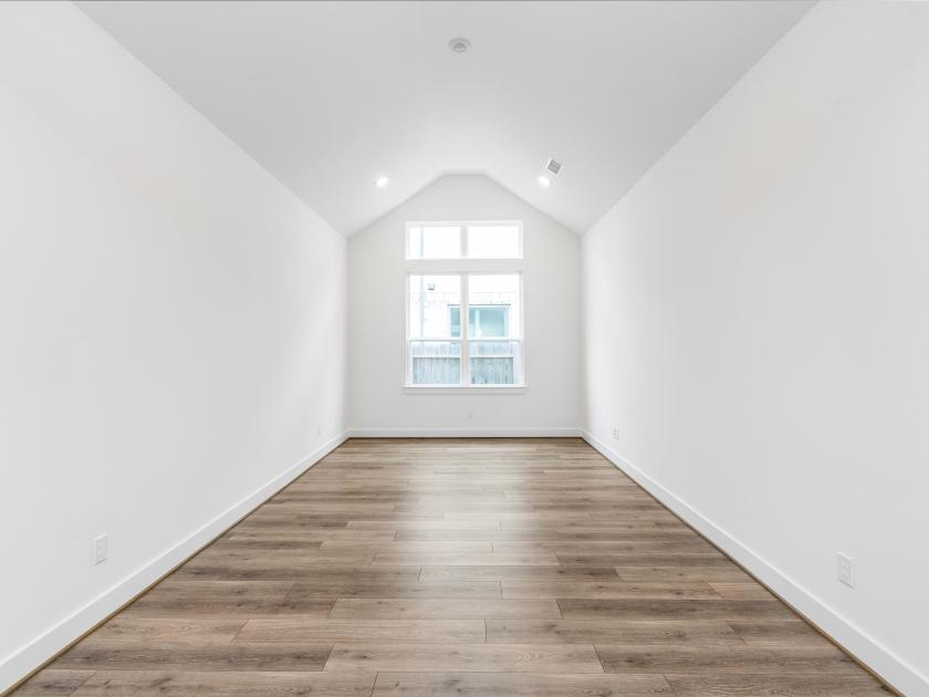 Dining room with vaulted ceilings