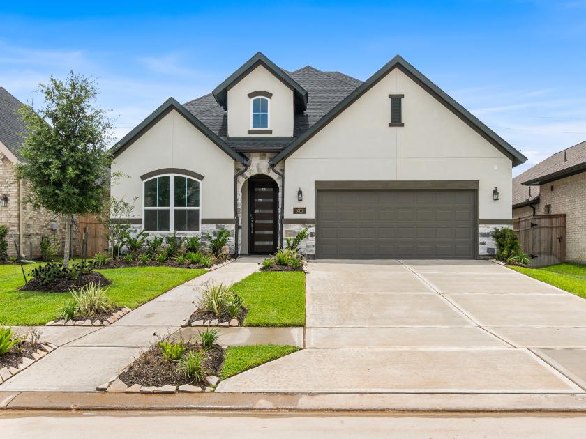 Adam High Plains front exterior