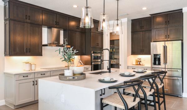 Spacious gourmet kitchen