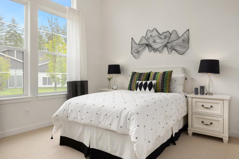 Secondary bedroom