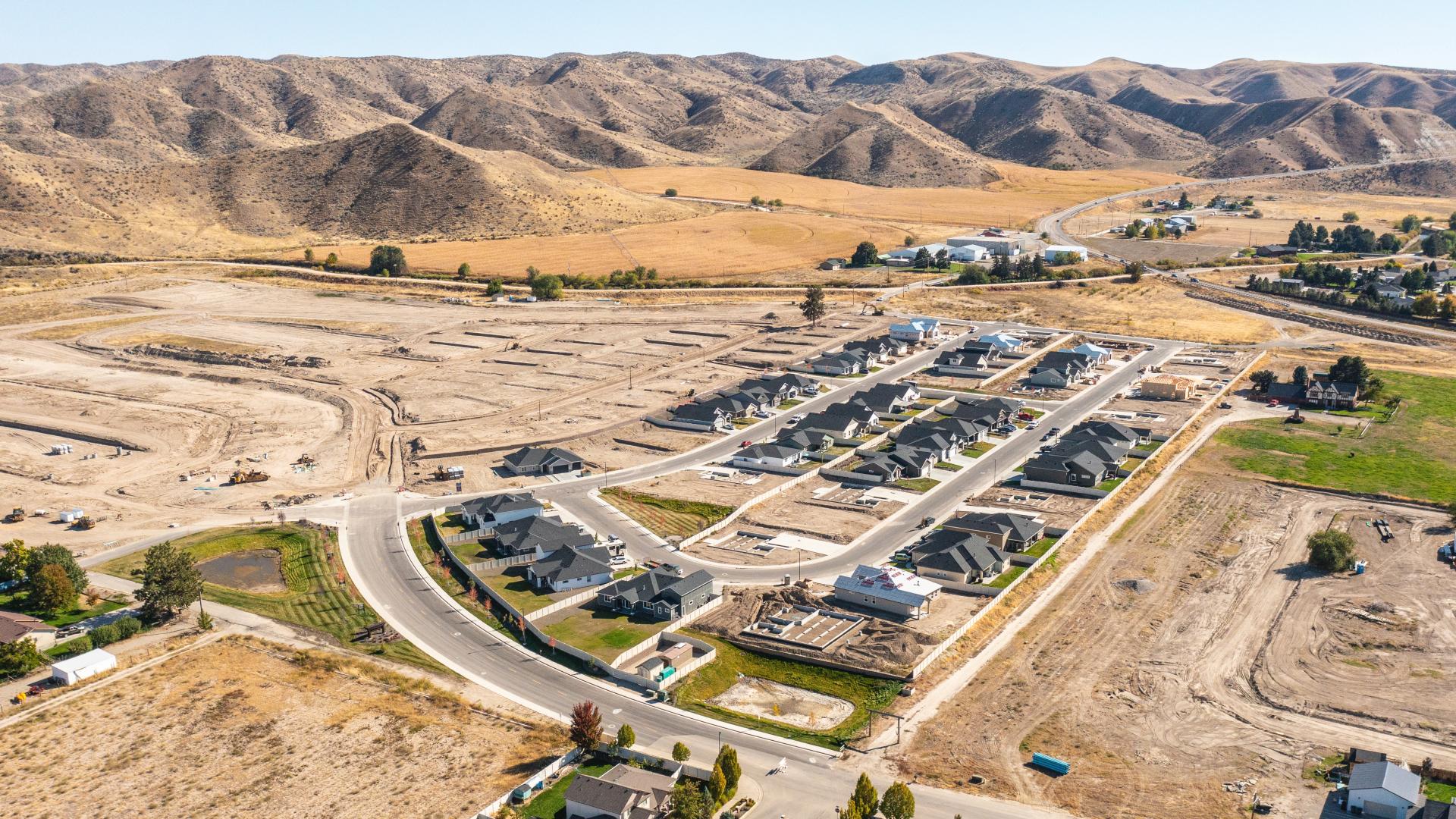 New Luxury Homes for Sale in Emmett, ID Toll Brothers at Highland