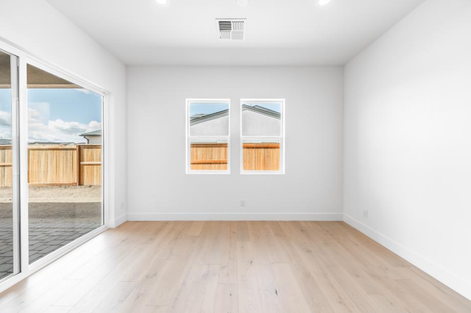 Casual dining area adjacent to the kitchen