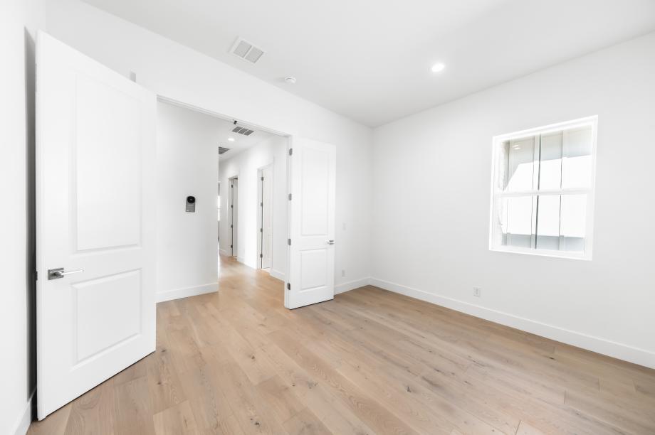 Versatile office to suit your needs