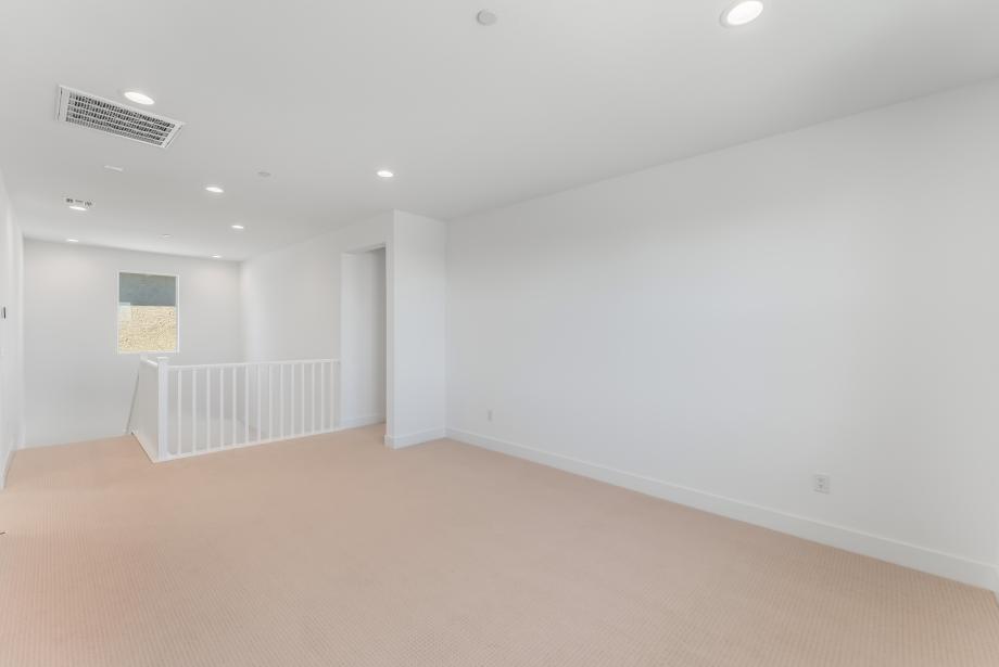 Expansive upstairs loft space