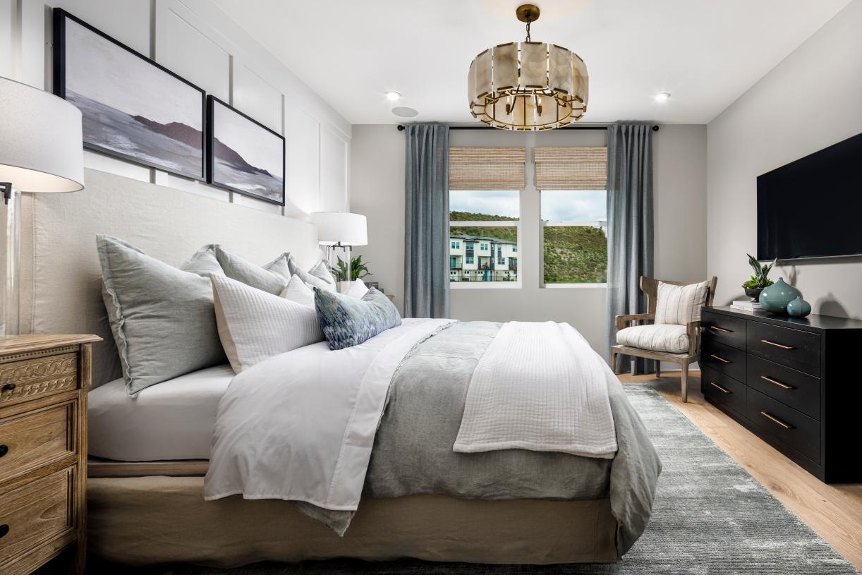 Luxe primary bedroom