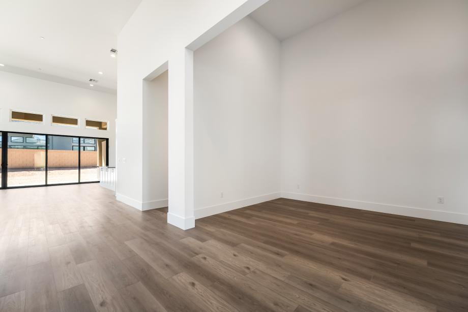 Lovely formal dining room