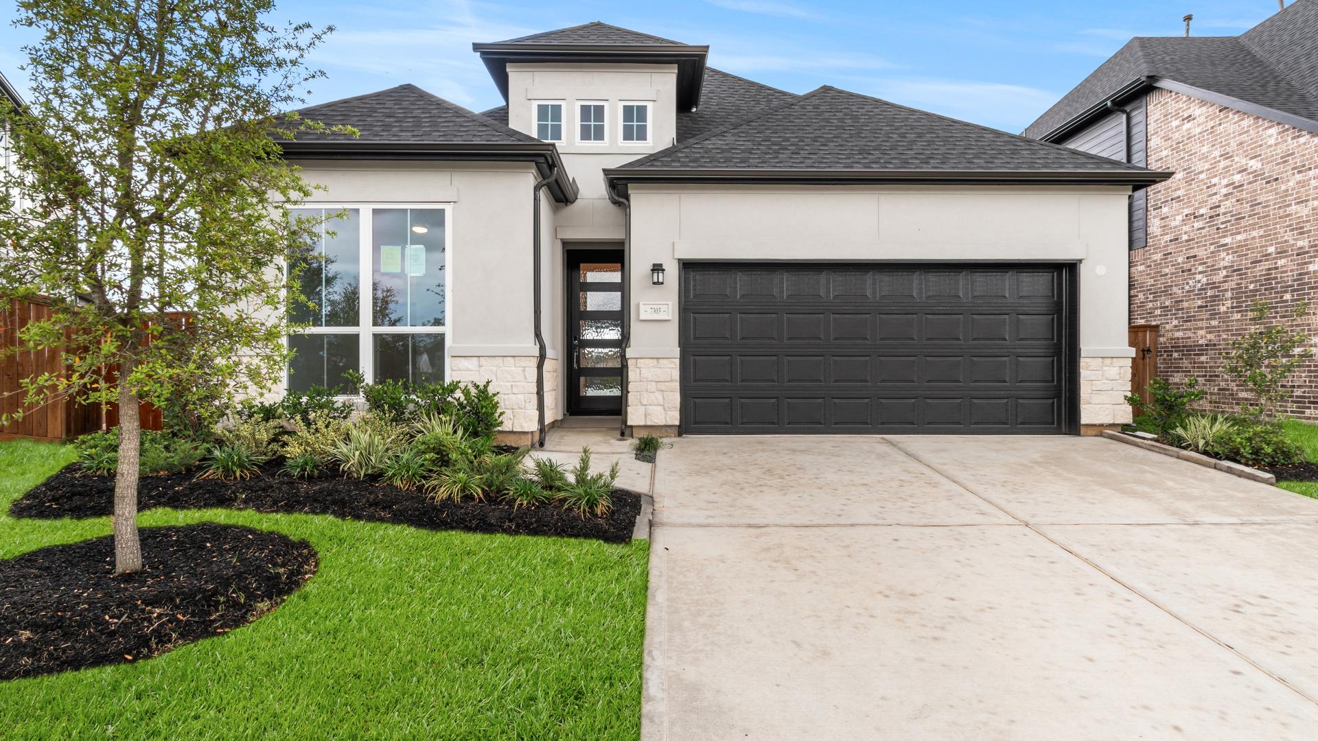 7303 Shady Pecan Lane