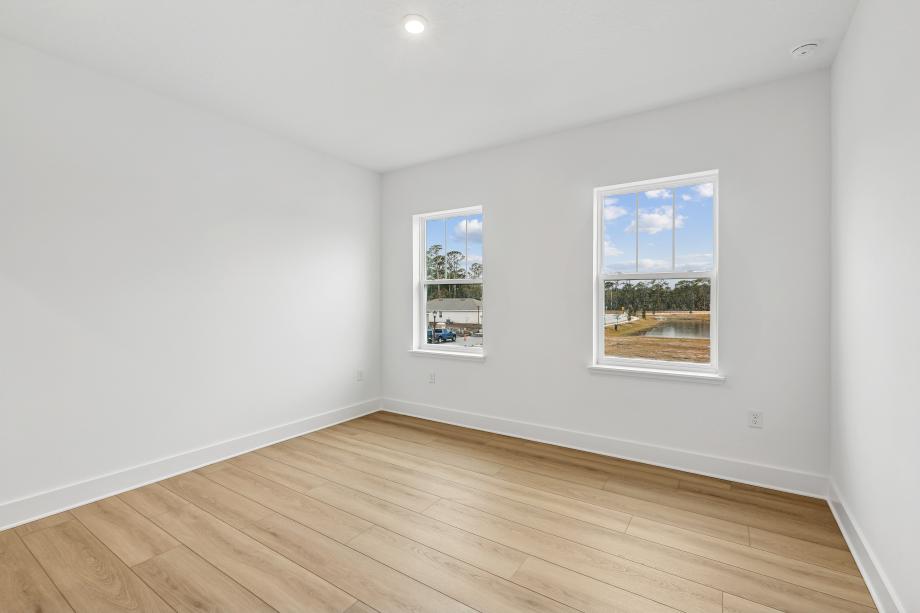 Secondary bedroom for work, rest, or play