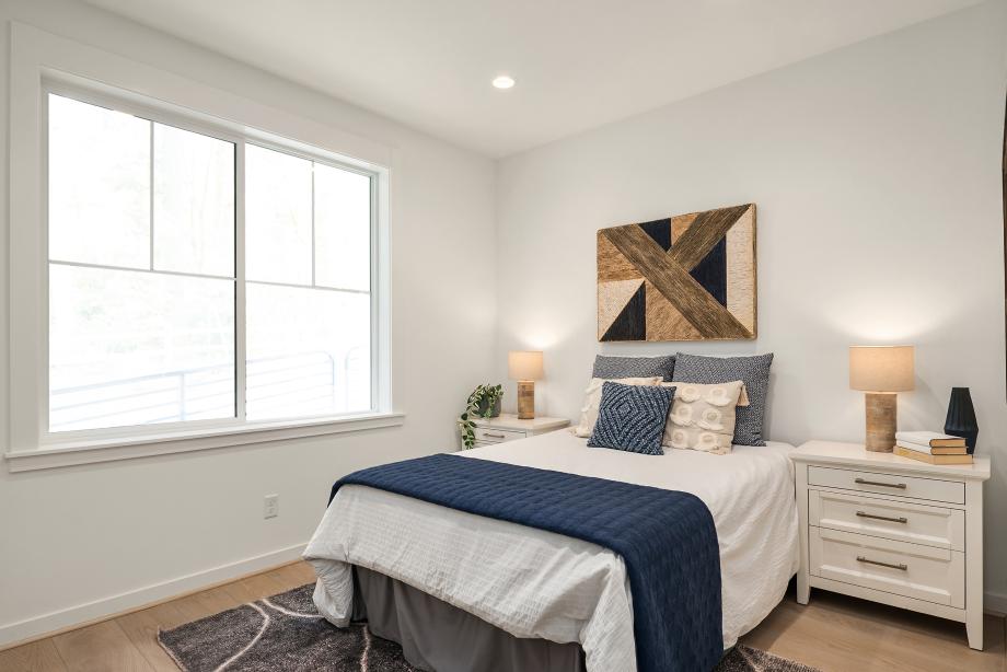 Secondary bedroom