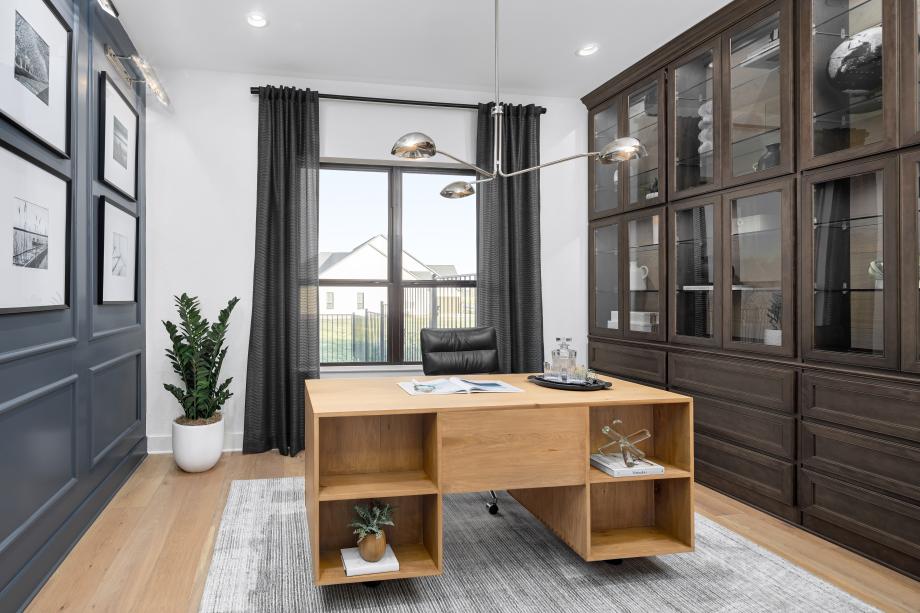 Versatile in-home office