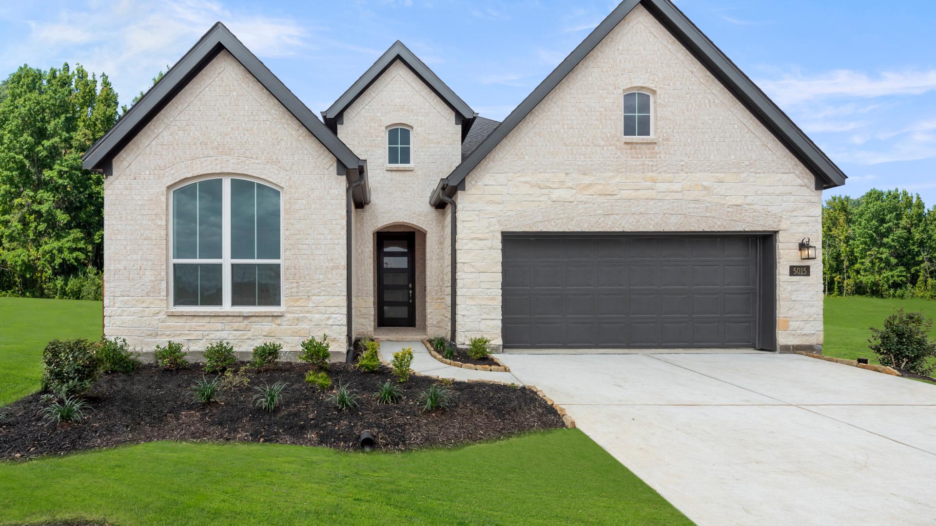 Bandera Heritage Quick MoveIn Home at 5015 Matador Ln in Meridiana by
