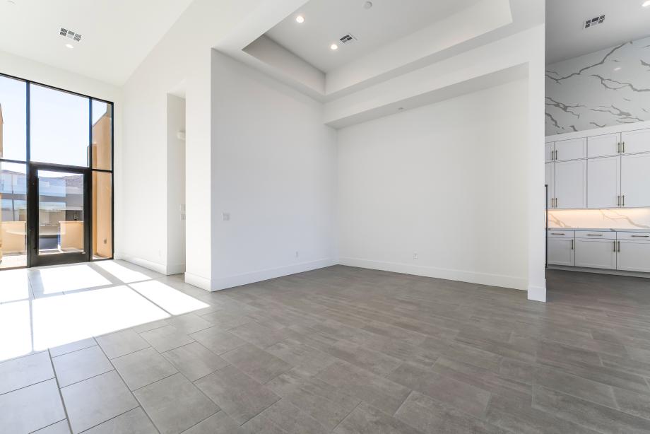 Lovely separate sitting area