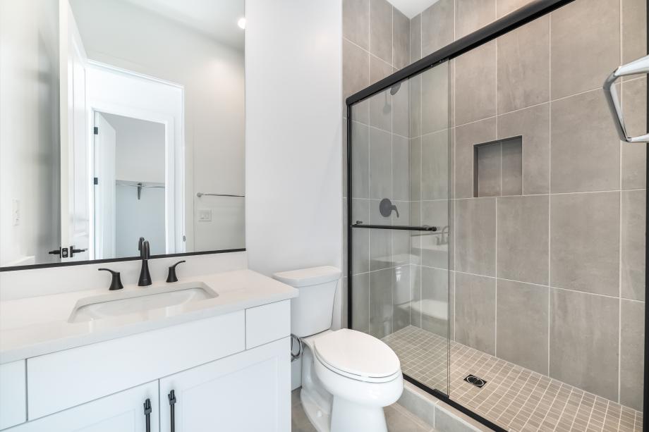 Lovely secondary baths