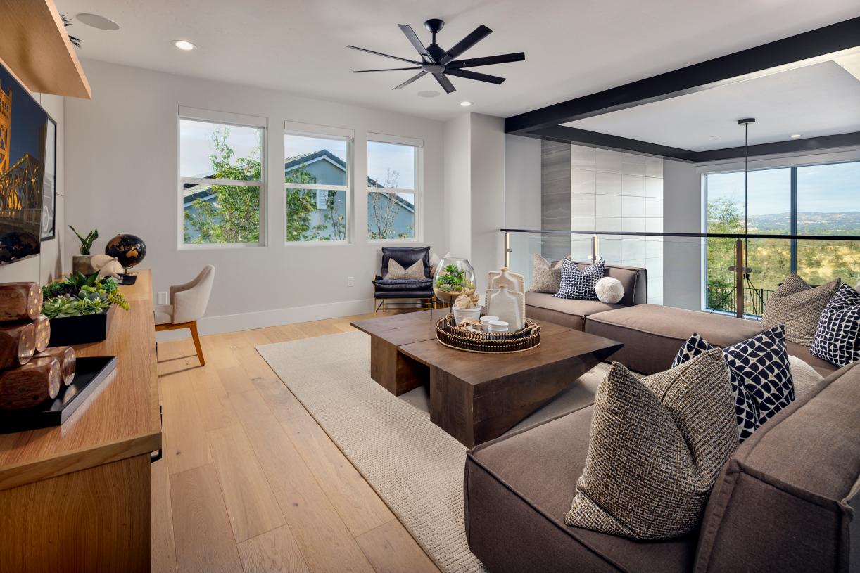 Spacious second story loft