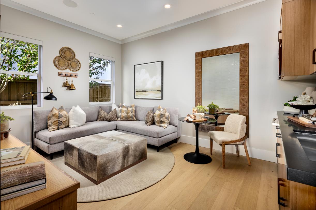 Versatile first-floor bedroom suite