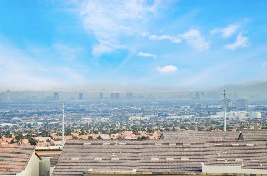 Enjoy amazing city views