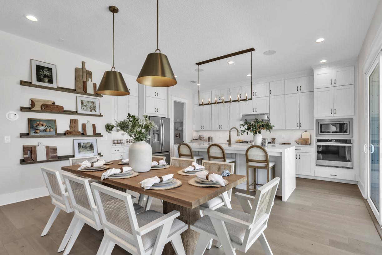 Casual dining just off the gourmet kitchen