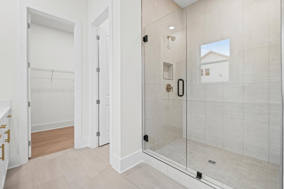 Luxurious, spa-like bathroom