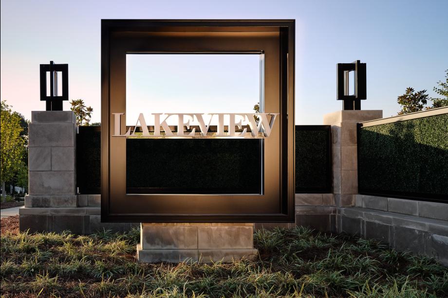 Toll Brothers - Toll Brothers at Lakeview