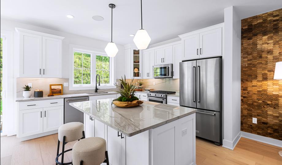 Toll Brothers - The Townhomes at Van Wyck Mews