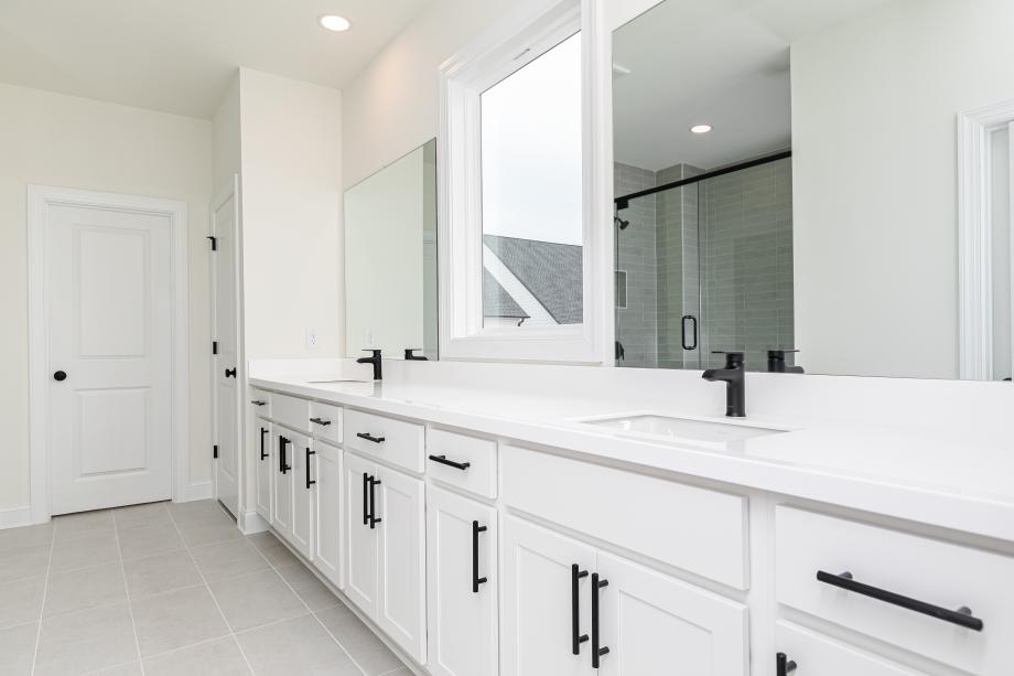 Light and bright primary bathroom