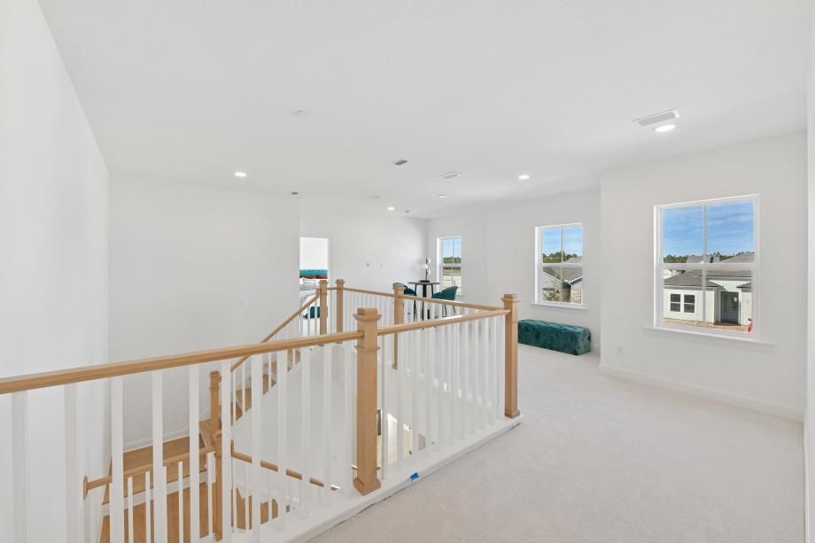 Versatile second-floor loft ideal for secondary entertaining