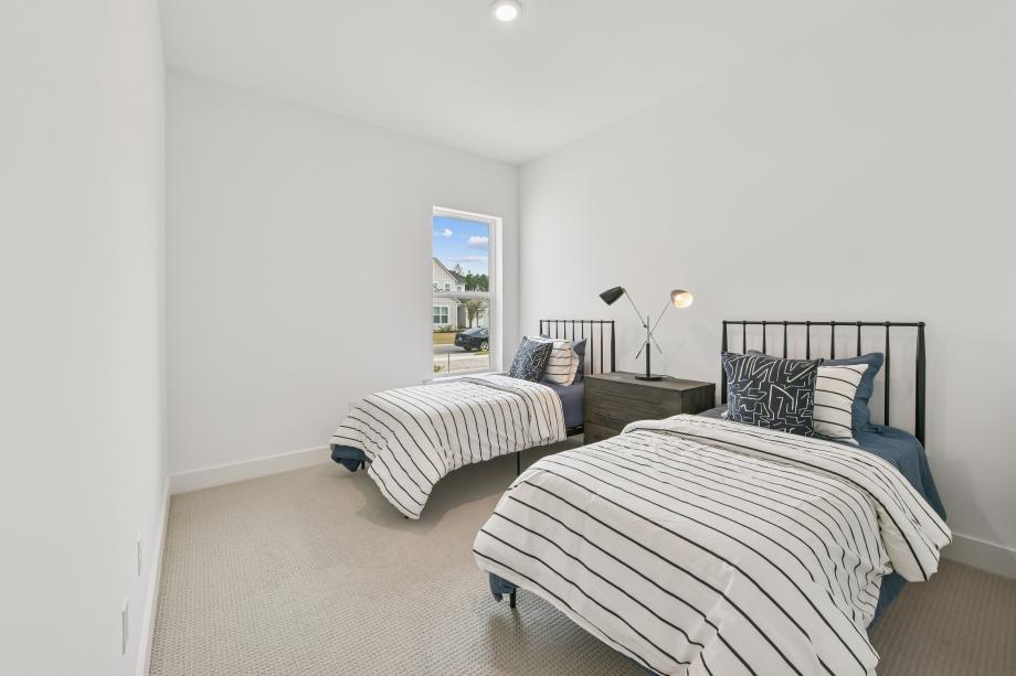 Secondary bedroom suite