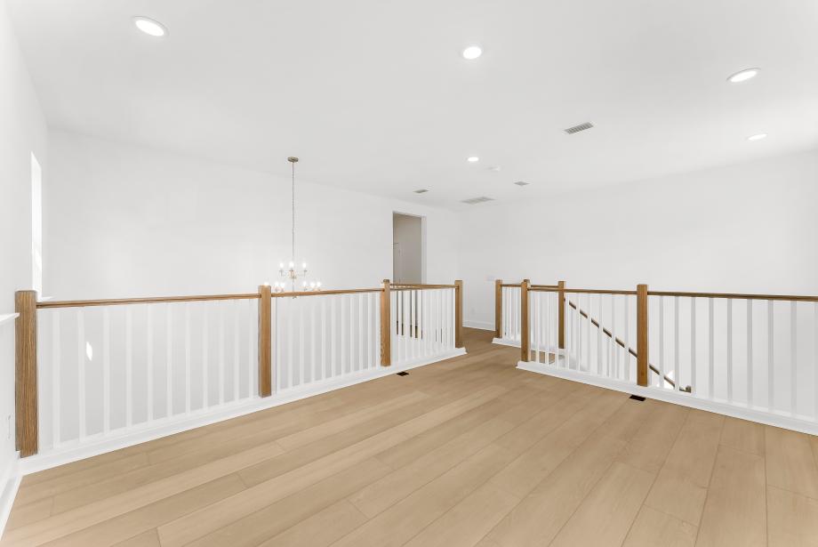 Versatile second-floor loft ideal for secondary entertaining