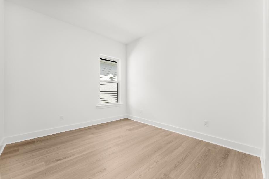 Secondary bedroom with ample natural light