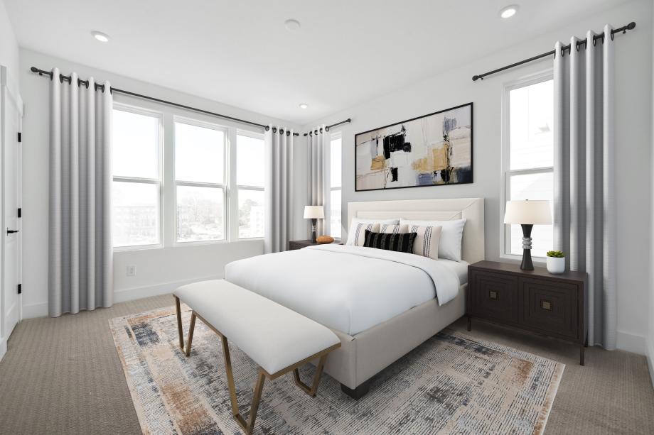 Cozy primary bedroom