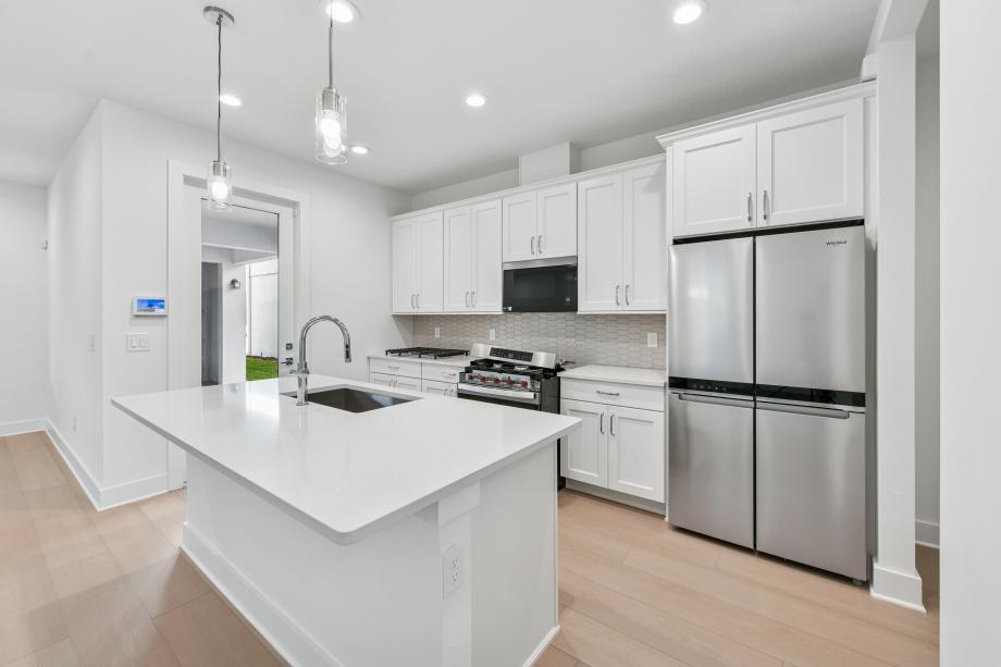 This kitchen is made for cooking, hosting, and everything in between