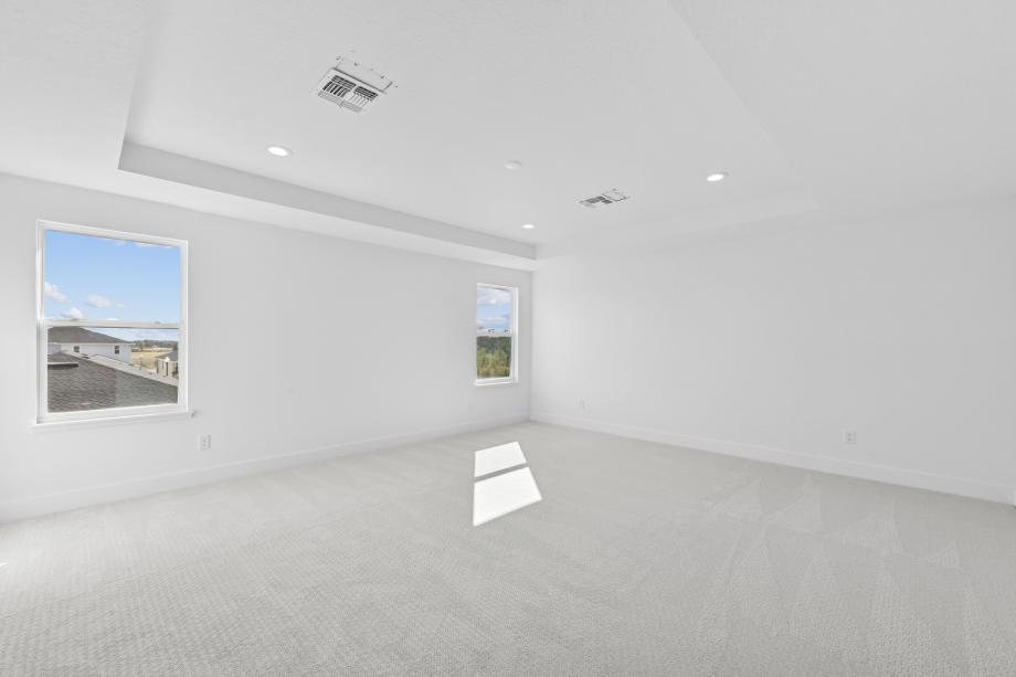 This primary retreat is a peaceful retreat at the end of any day