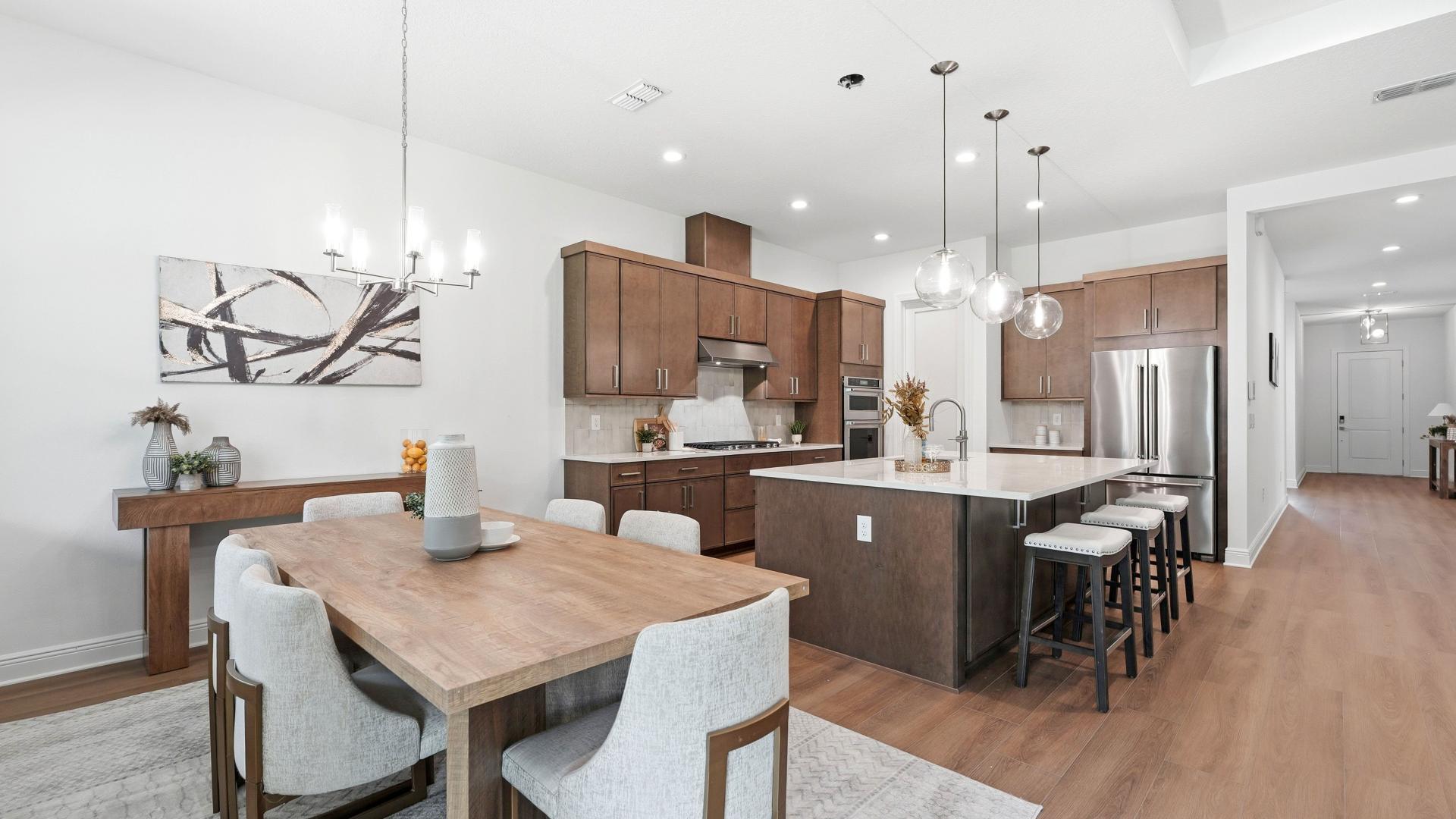 Phoenix Modern Quick Move-In Home at 1484 Stonecliff Dr in Bronson