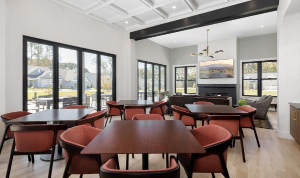 Enjoy social events with the onsite Lifestyle Director at the amenity center