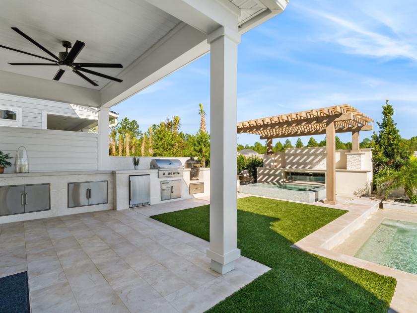 Covered lanai ideal for outdoor living